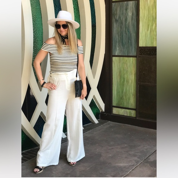 Bishop and Young stretch top medium - Picture 3 of 6